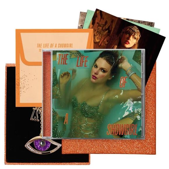 Taylor Swift Showgirl CD Collection - Black and Green Covers - Picture 6 of 7